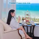 Santa Luxury Hotel